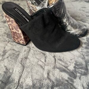 Design Lab Lord & Taylor Black and Leopard Mules